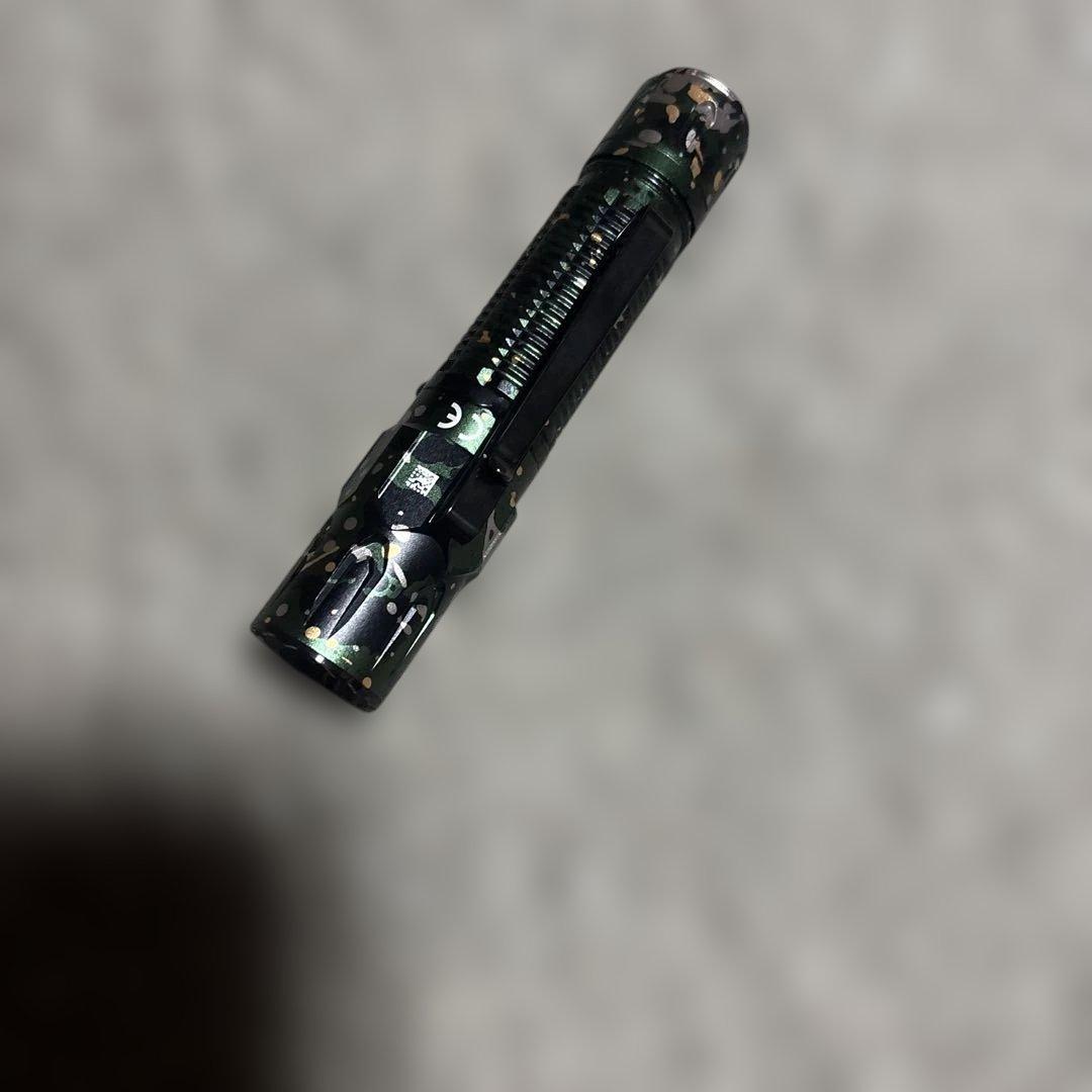 OLIGHT(オーライト)WARRIOR 3S 迷彩　カラビナリング