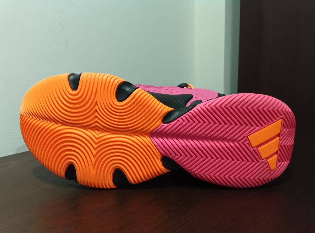 [美品] ADIDAS TRAE UNLIMITED 27cmシューズ