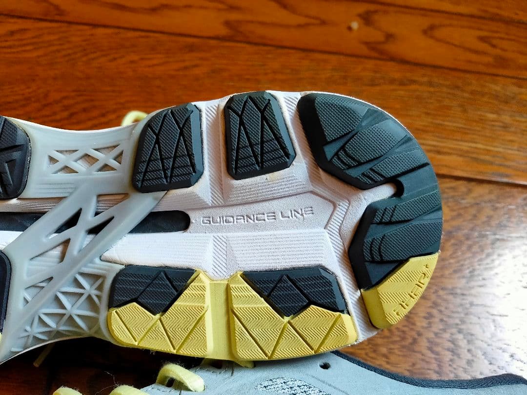 中古 ASICS アシックス ゲルカヤノ24 25.75cm GEL