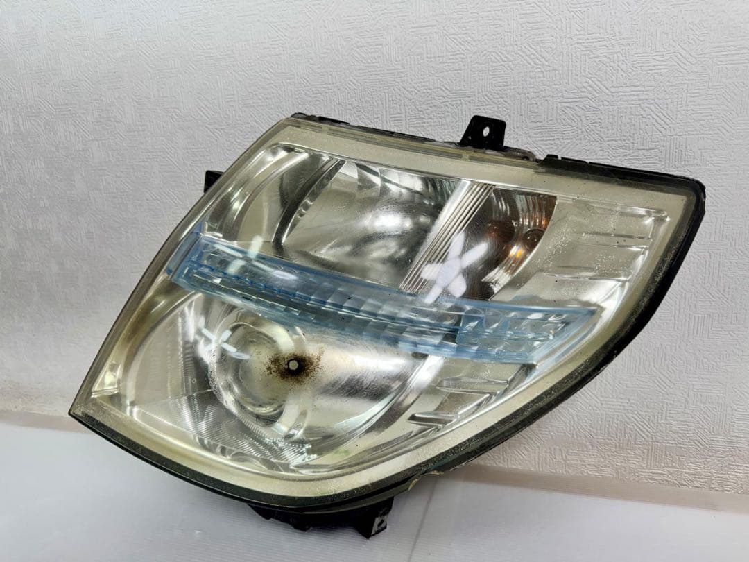 ジャンク品 日産 エルグランド E51 後期 HID ヘッドライト 左