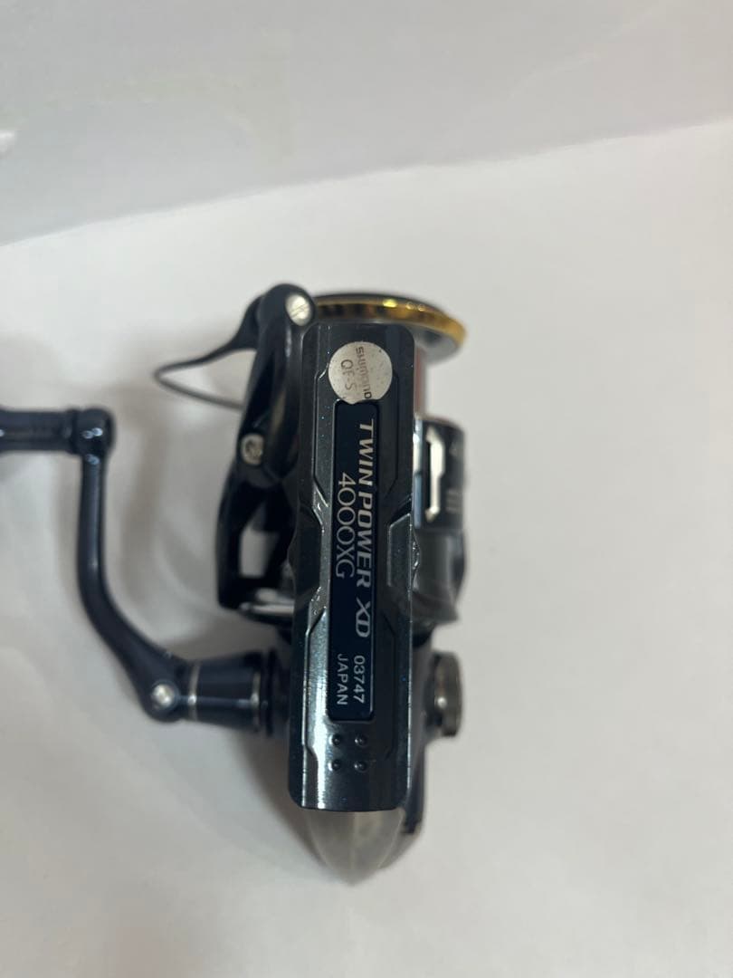 シマノ 17 ツインパワーXD 4000XG ジャンク扱い　部品取り