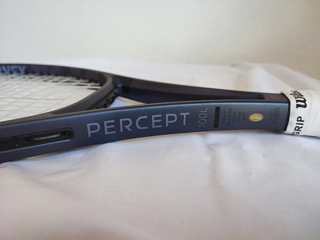 YONEX PERCEPT 100L(ヨネックス　パーセプト 100L)
