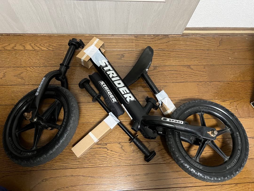 STRIDER ストライダー スポーツモデル 12インチ ブラック箱あり