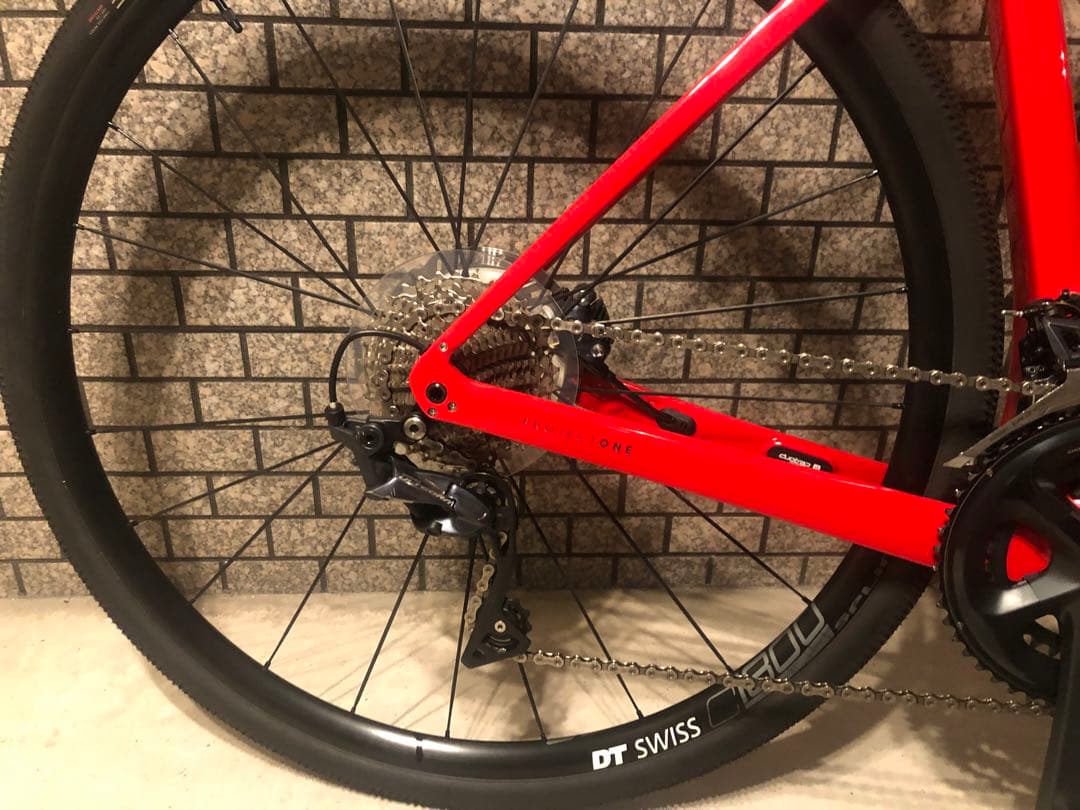 送料込TREK ドマーネSLRロードバイク 赤 DT SWISS ホイール