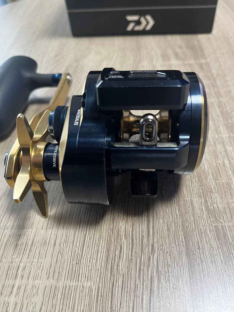 DAIWA 21 SALTIGA IC 300H-SJ ベイトリール