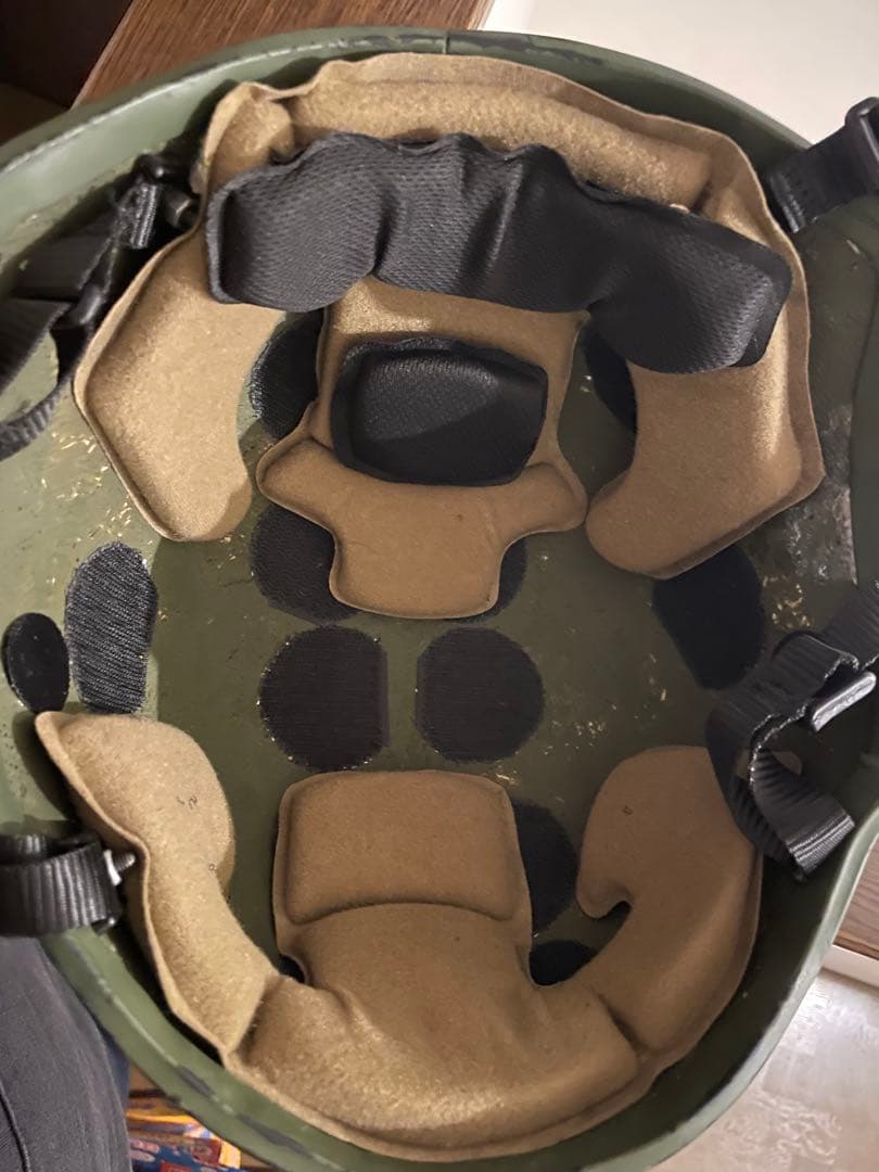ドイツ連邦軍　ヘルメット　レプリカ