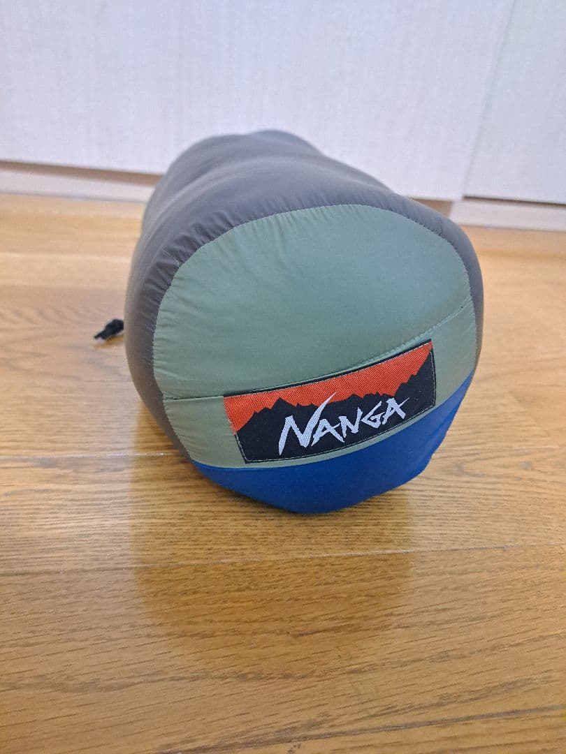 NANGA マミー型シュラフ300　寝袋 ナンガ　キャンプ　車中泊