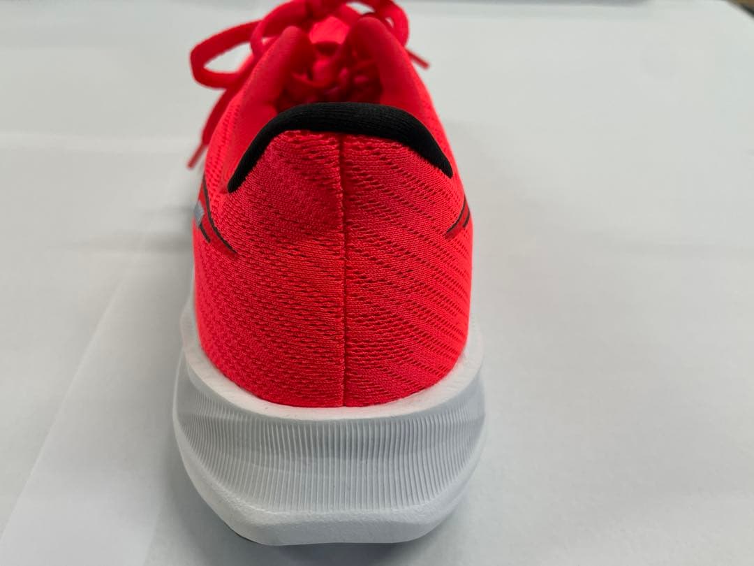 世界陸上　asics VERSABLAST 4 WIDE オレンジ 25.0cm