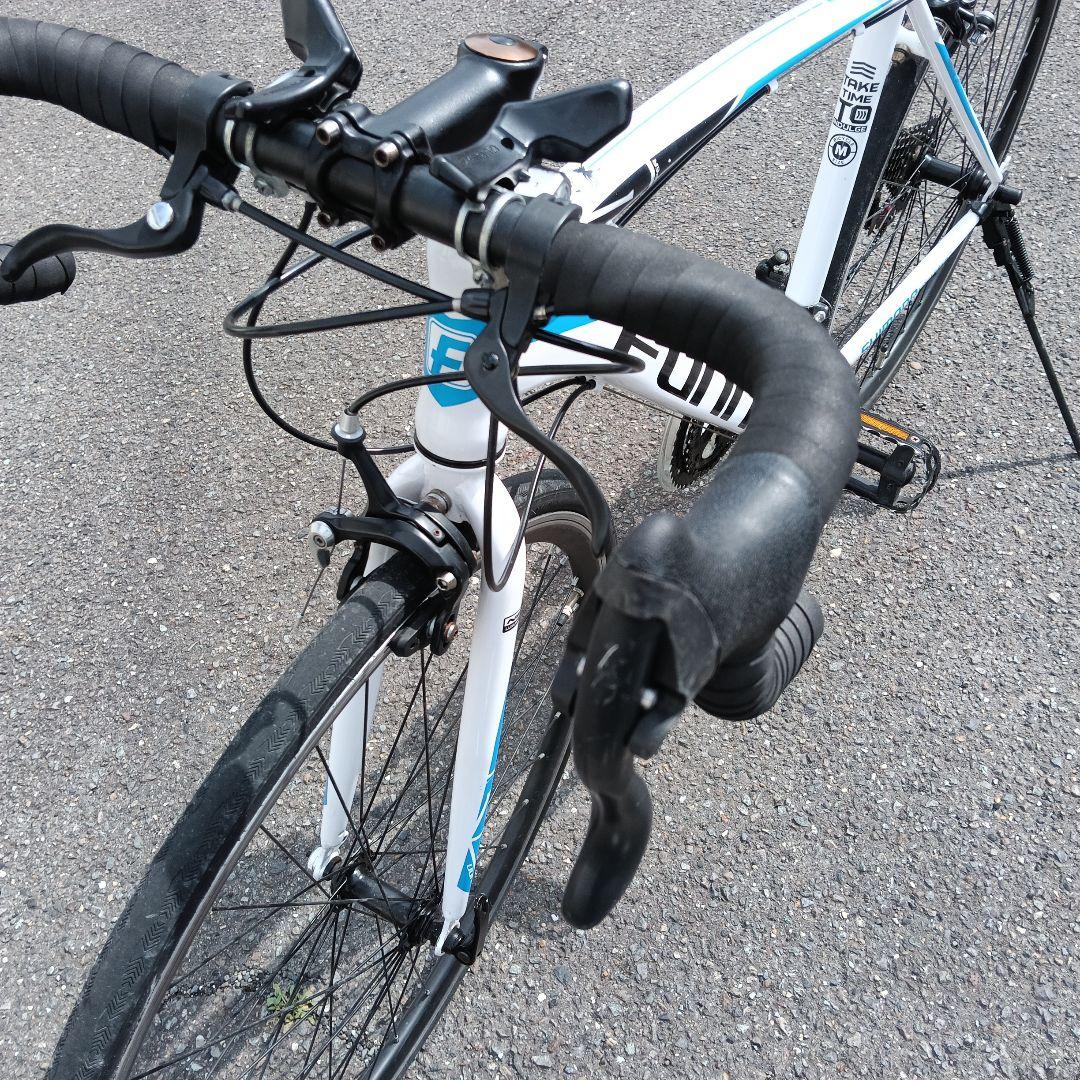 ロードバイク　自転車　クロスバイク
