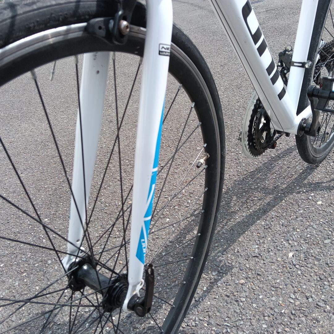 ロードバイク　自転車　クロスバイク