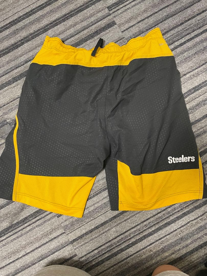 steelersのパンツ