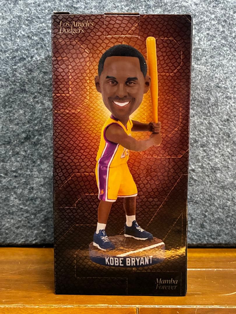 ファングッズ Kobe Bryant Bobblehead X Dodgers