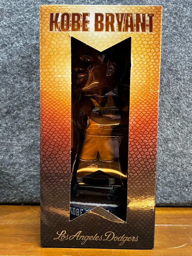 ファングッズ Kobe Bryant Bobblehead X Dodgers
