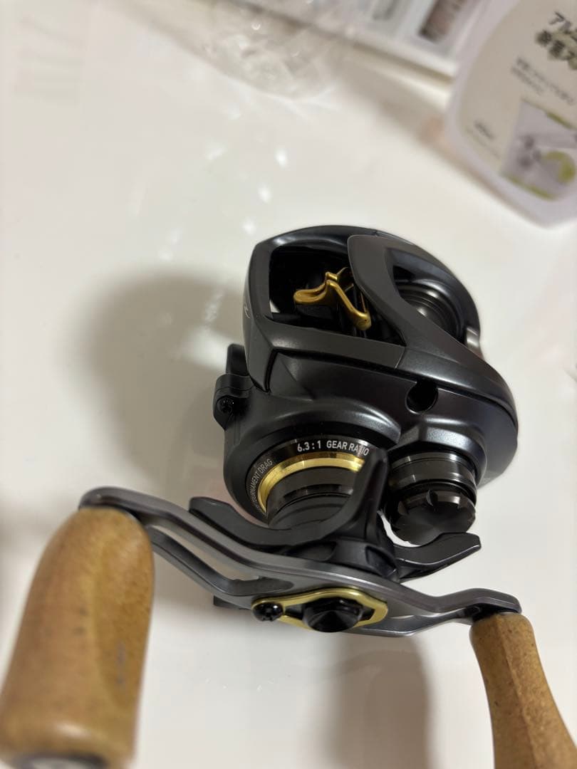 G1 SV ベイトリール 右巻き コルクノブ