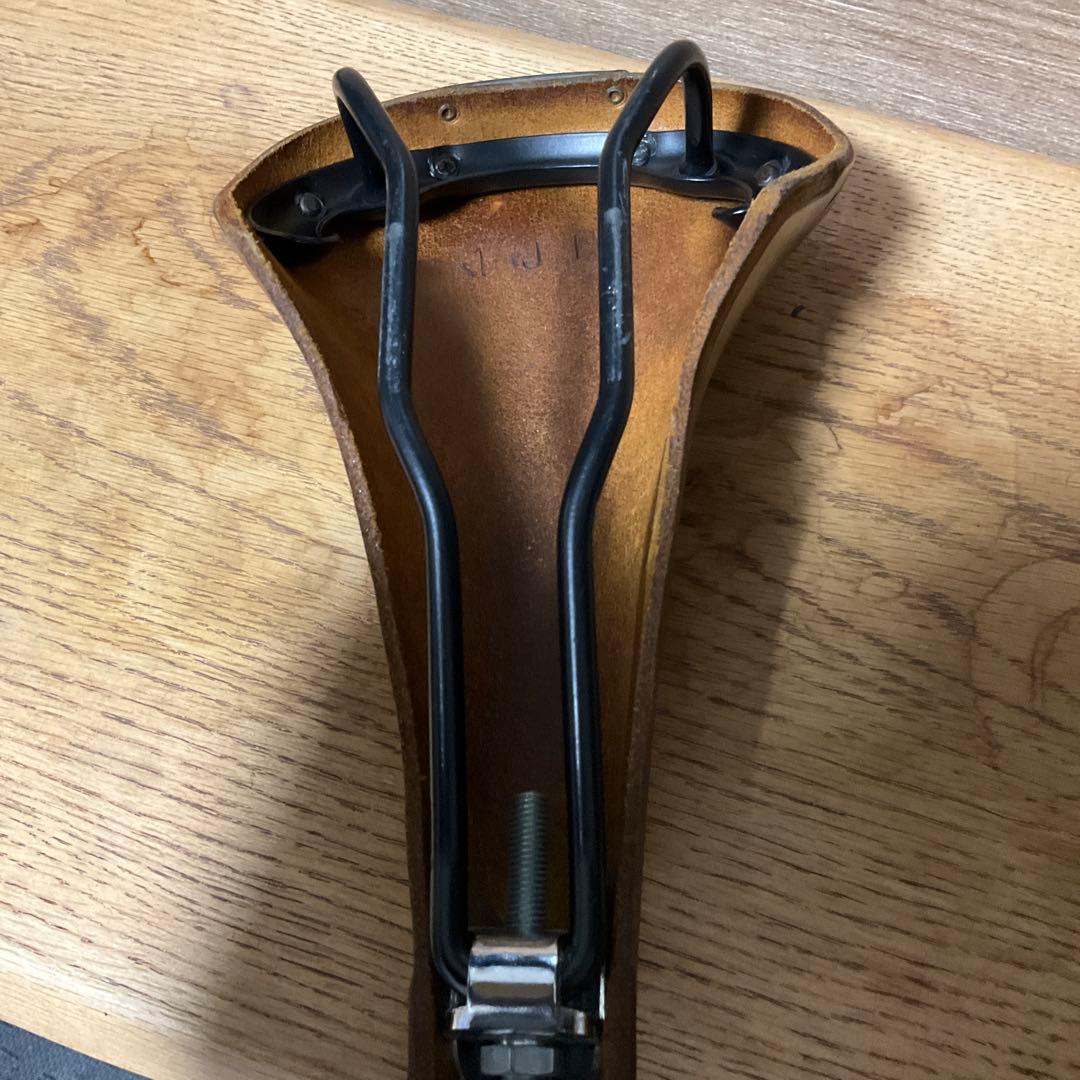 BROOKS Colt レザーサドル