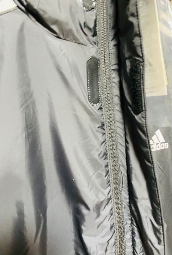 新品 未使用　adidas アディダス ベンチコートブラック 黒M