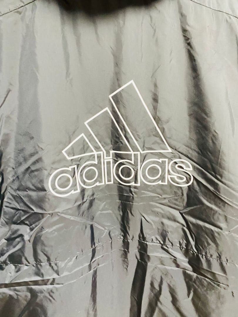 新品 未使用　adidas アディダス ベンチコートブラック 黒M