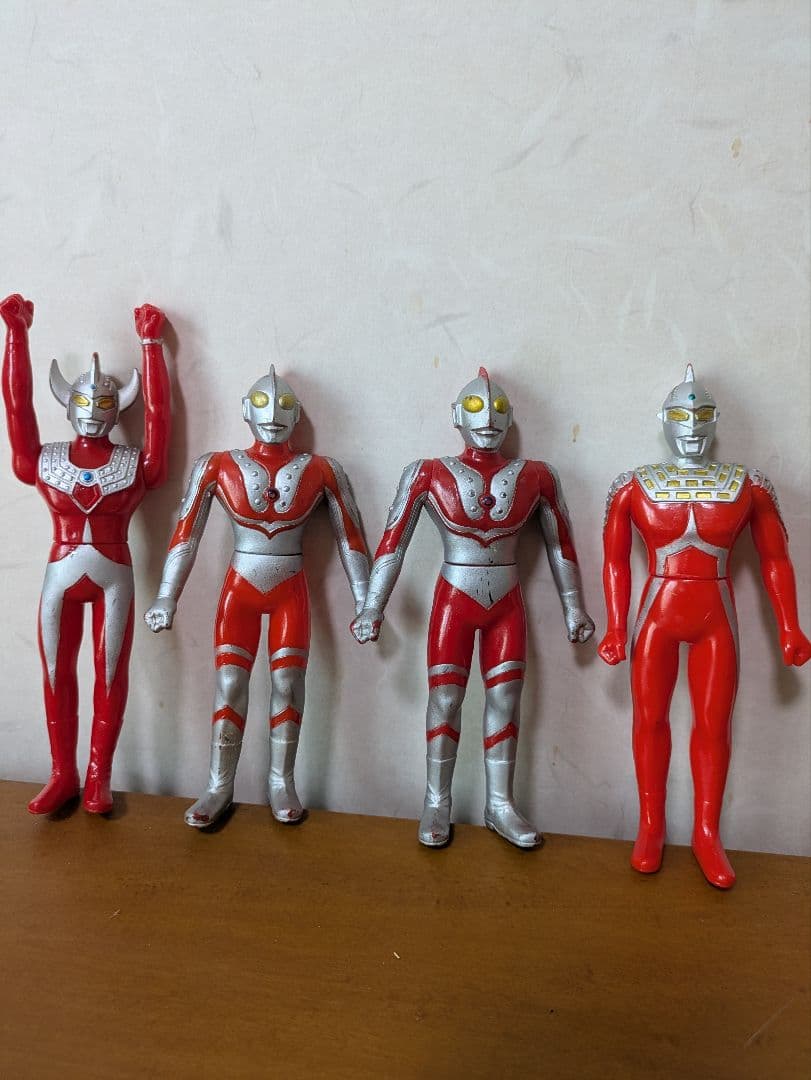 【円谷プロ/バンダイ】ウルトラマンフィギュアセット 9体