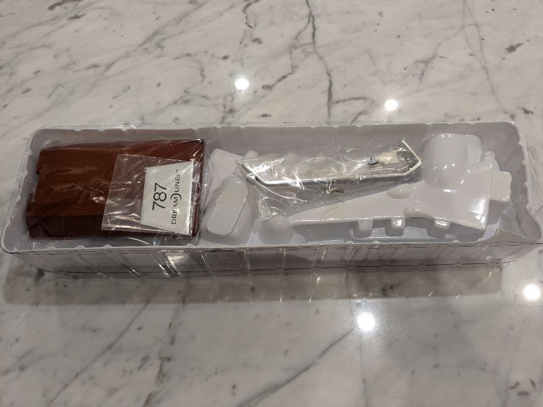 【非売品】BOEING787-9 モデルプレーン