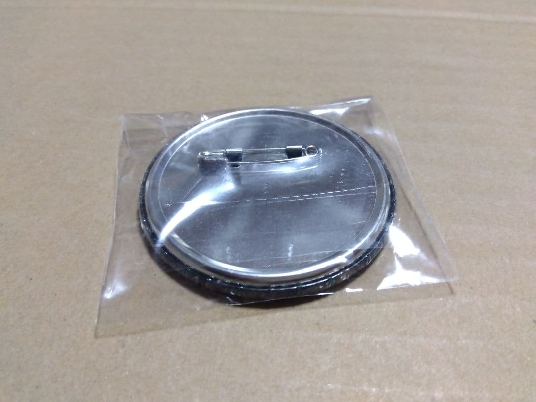 バイオハザード　バリー　缶バッジ　CAPCOM