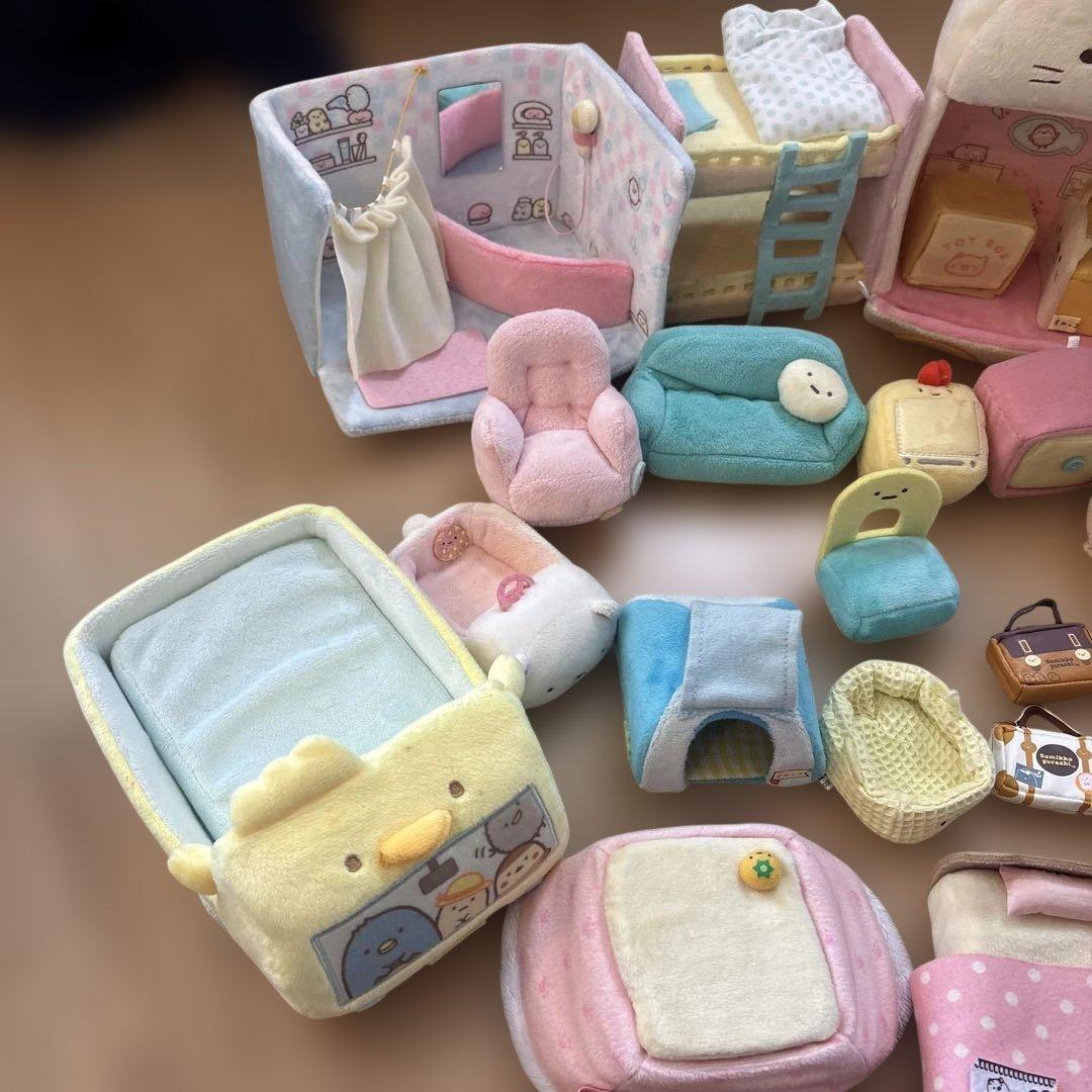 すみっコぐらし　ぬいぐるみと家具セット