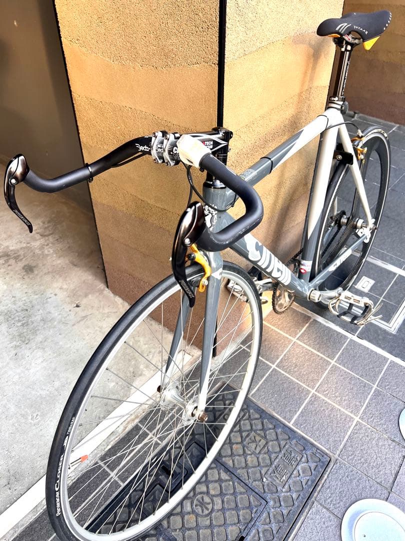チネリ　シングルスピードピストバイク グレー