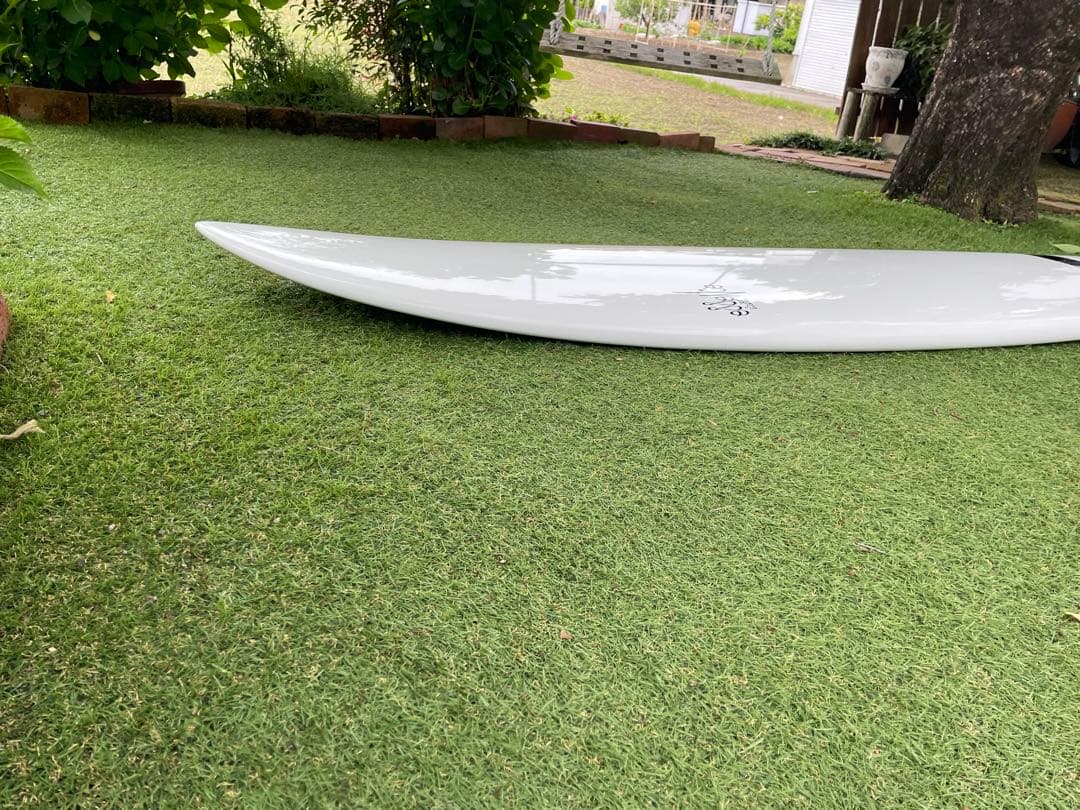 ［新品］初心者　女性向け　essene surfboars EPS 7.0