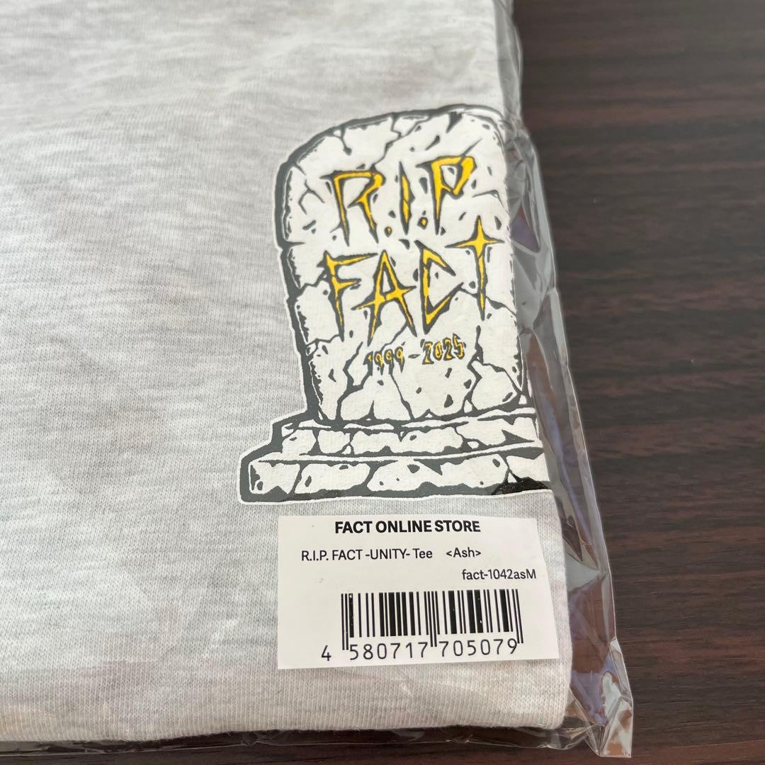 FACT / Tシャツ　Mサイズ + ロゴ アクリルキーリング