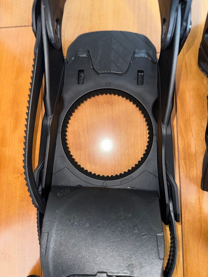 SALOMON RHYTHM Sサイズ　25-26シーズン