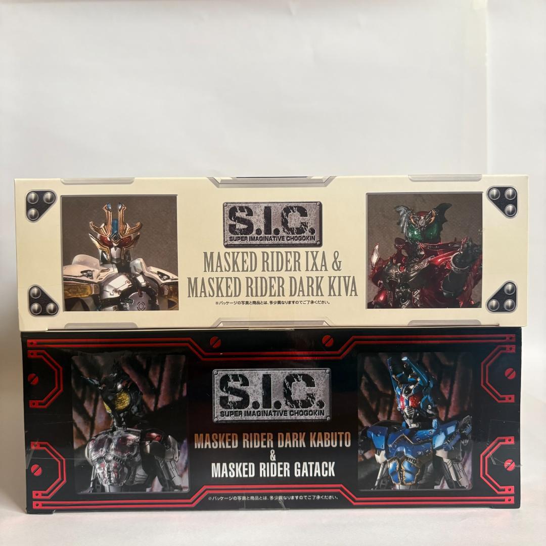SIC 仮面ライダーイクサ＆ダークキバ 仮面ライダーガタック＆ダークカブト 新品