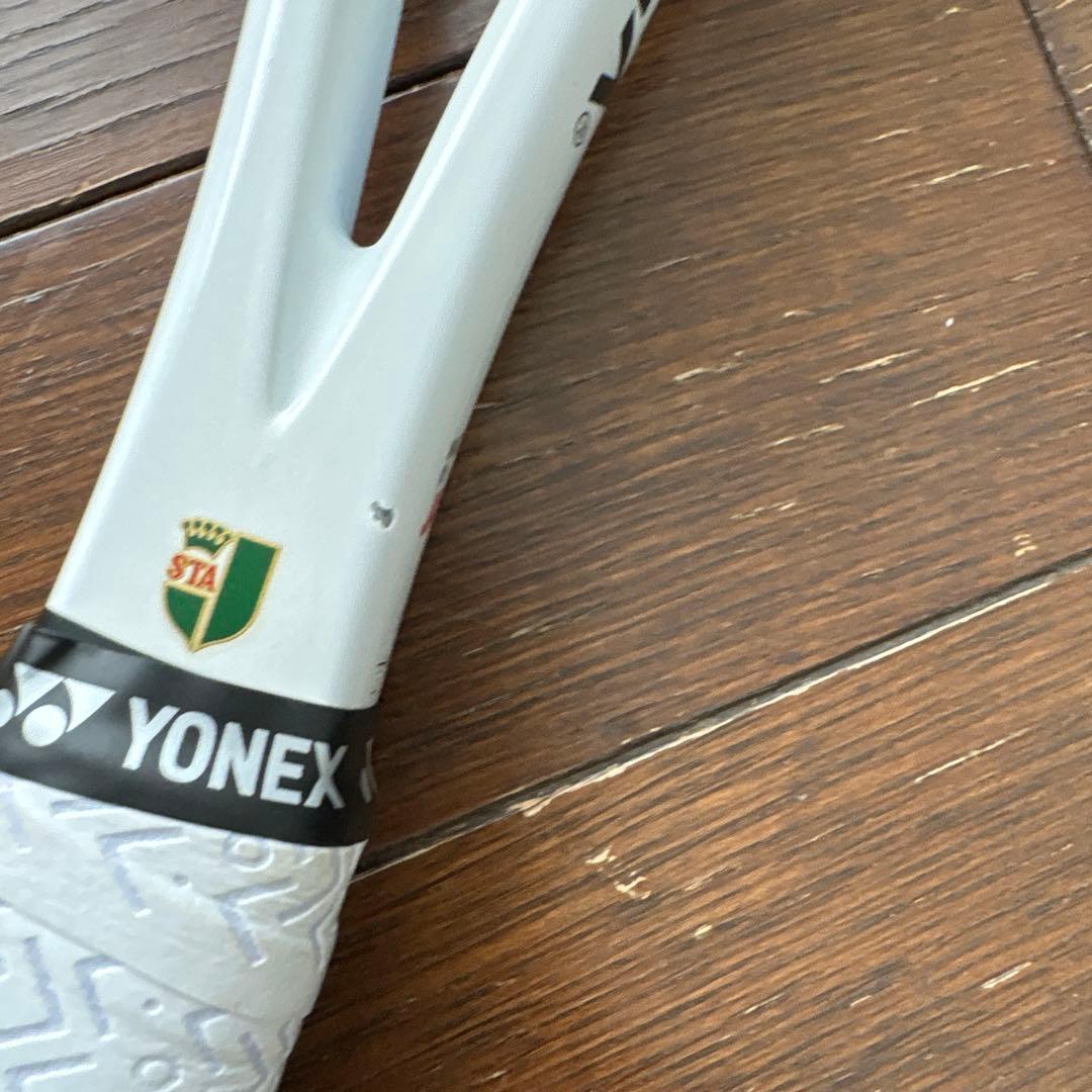 YONEX ジオブレイク70V マットホワイト UL-1