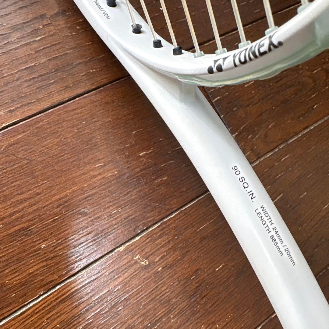 YONEX ジオブレイク70V マットホワイト UL-1