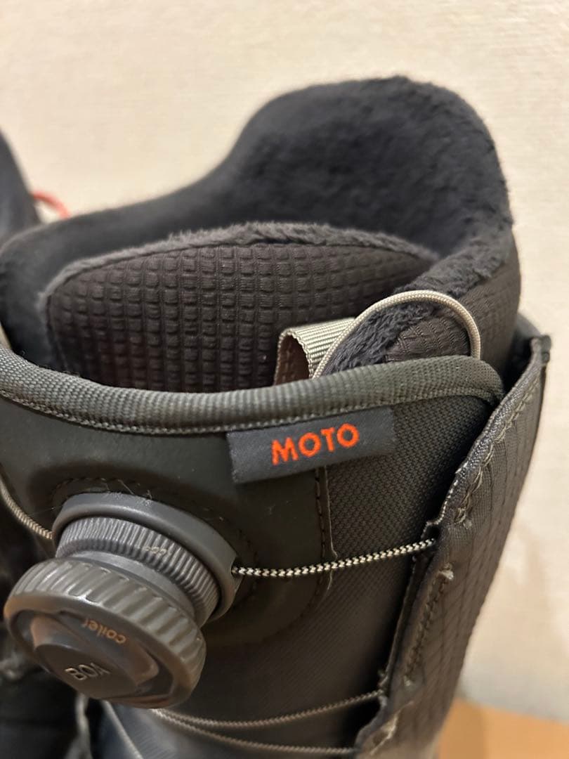 も*う様 BURTON MOTO スノーボードブーツ 28cm（中古）