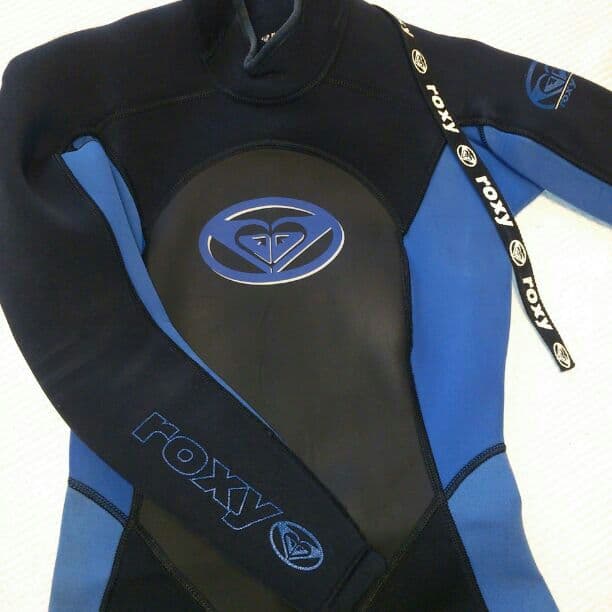 ロキシー ウエットスーツ 直接購入禁止