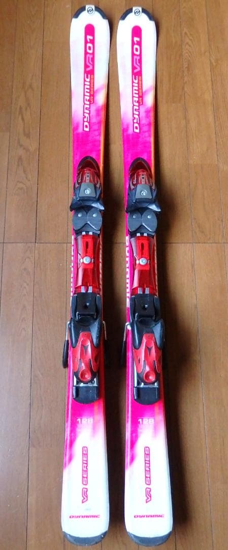 DYNAMIC,HEAD　板128ｃｍ、ブーツ23.0～23.5ｃｍ