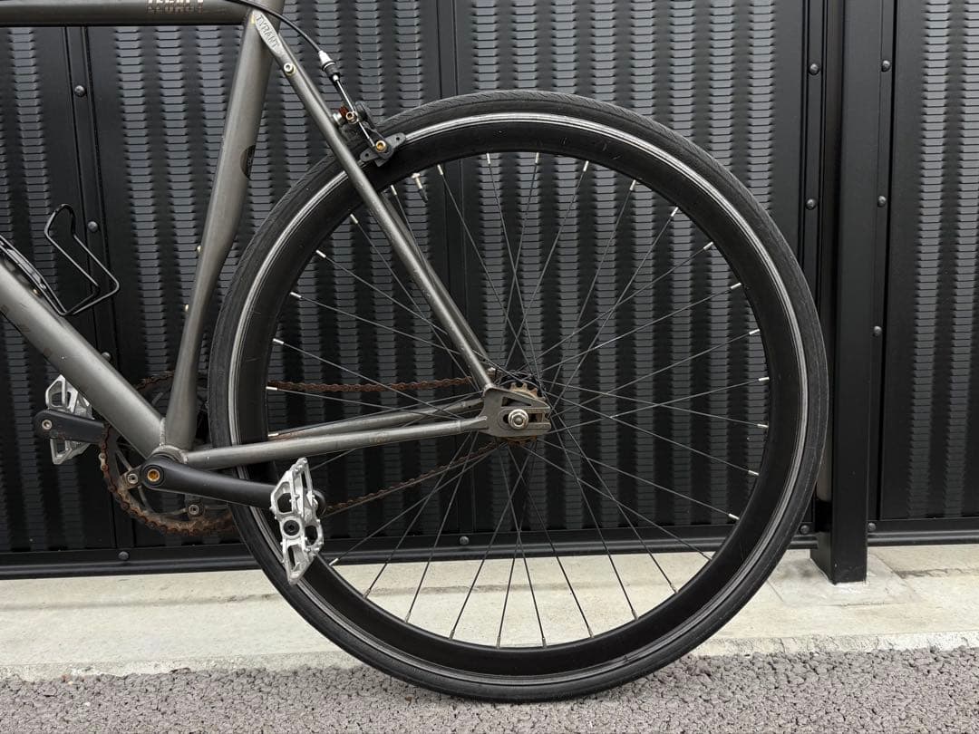 【大阪引取り】TYRANT BIKES LEGACY ピストバイク 固定ギア