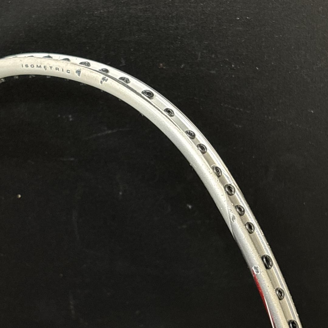 YONEX　ヨネックス　ARCSABER　7　バトミントンラケット　ガット無し