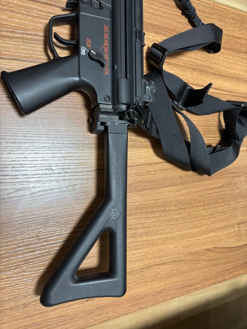 電動エアガン mp5 東京マルイ　サイレンサー付き 可倒式ストック
