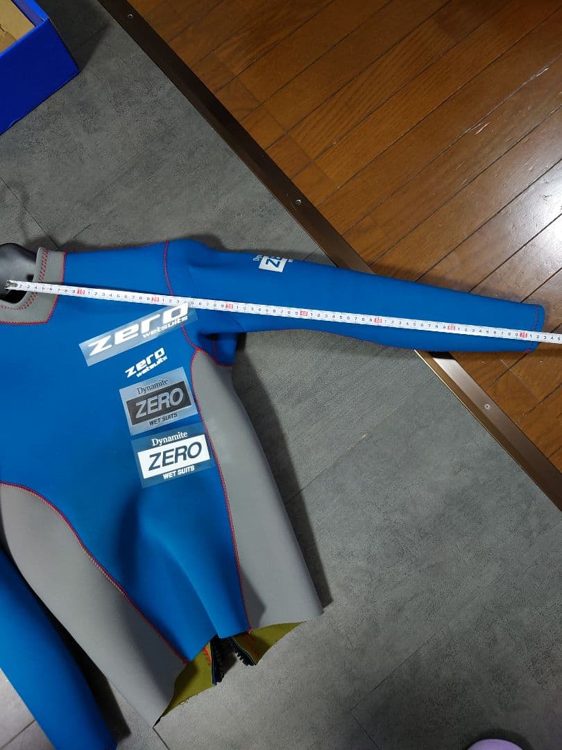 値下 ZERO WET SUITS ウエットスーツ 長袖タッパー ステッカー付き
