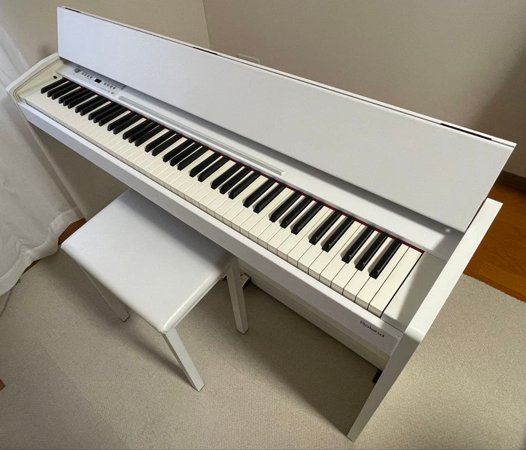 Roland F-120-WH ホワイト電子ピアノ　ローランド本体　白