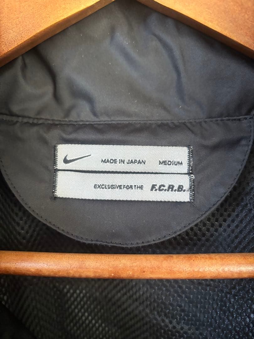 本日のみ値下げ！　日本製　Nike F.C.R.B. ウィンドブレーカー M