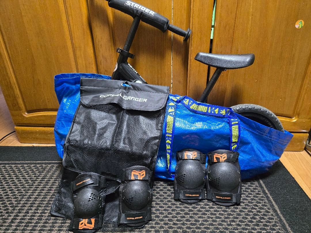 ストライダー　スポーツ　12インチ　ブラック　日本正規品 プロテクターセット