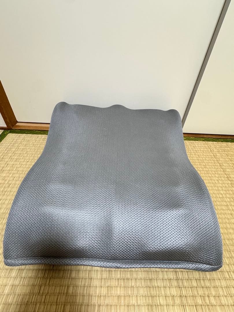 BEELAZY 寝ながらストレッチ フットピロー 33-0102 グレー