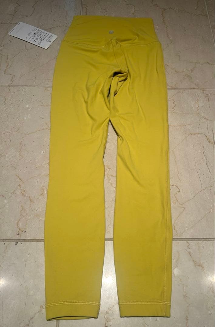 【新品タグ付】lululemon ルルレモンAlign 25 イエローレギンス
