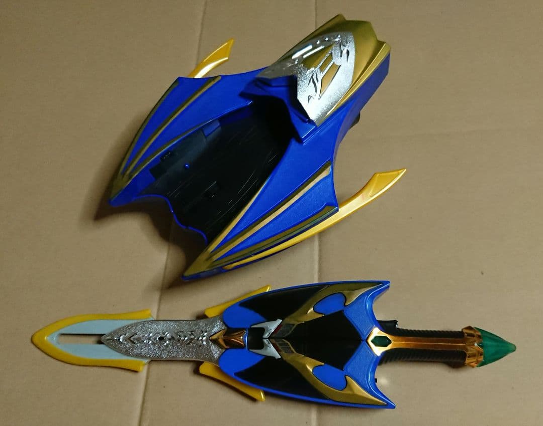 バンダイ 仮面ライダー龍騎 翼召剣ダークバイザーツバイ