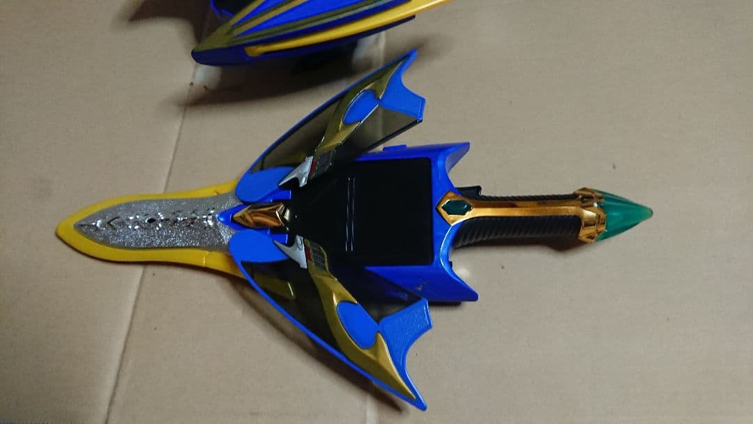 バンダイ 仮面ライダー龍騎 翼召剣ダークバイザーツバイ