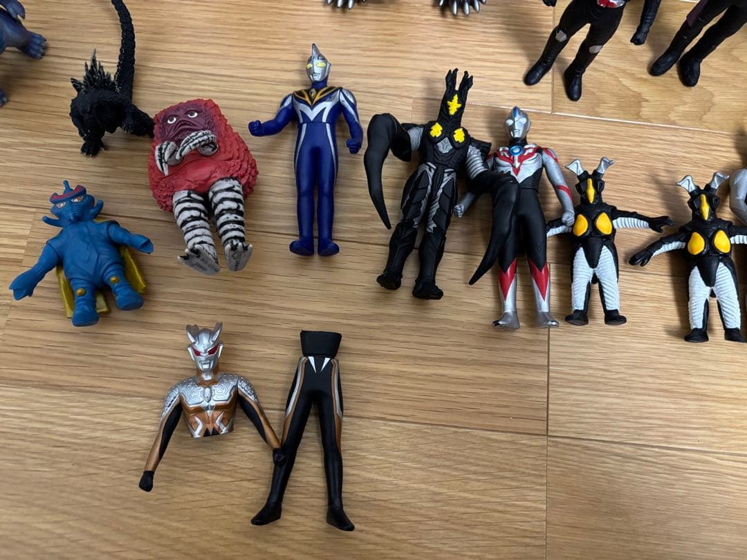 ウルトラマン　ソフビ　まとめ売り　フィギア　50体