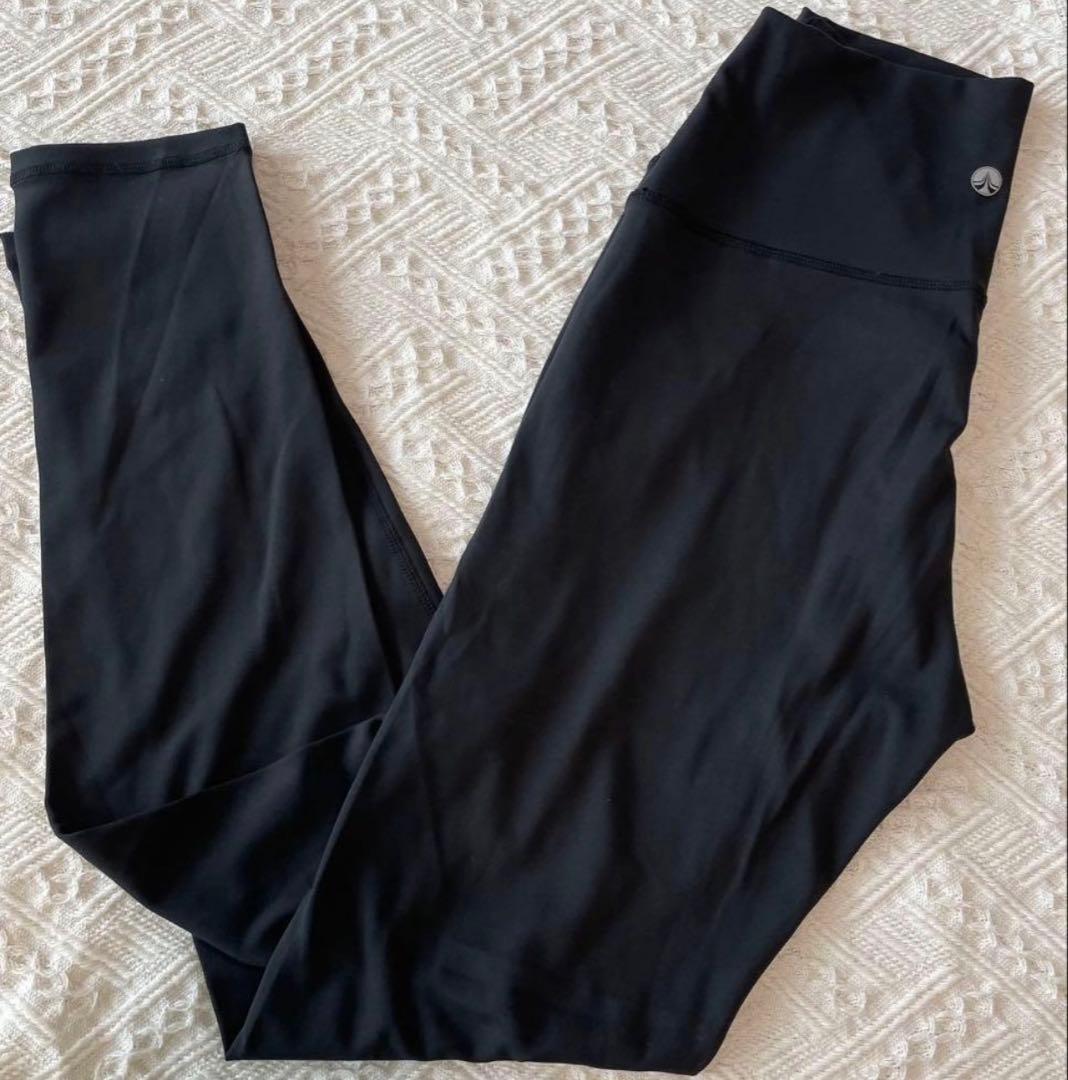 ⭐︎SUKALA ⭐︎スカーラ　ベーシックレギンス　【新品　Lサイズ】 黒　LAVA