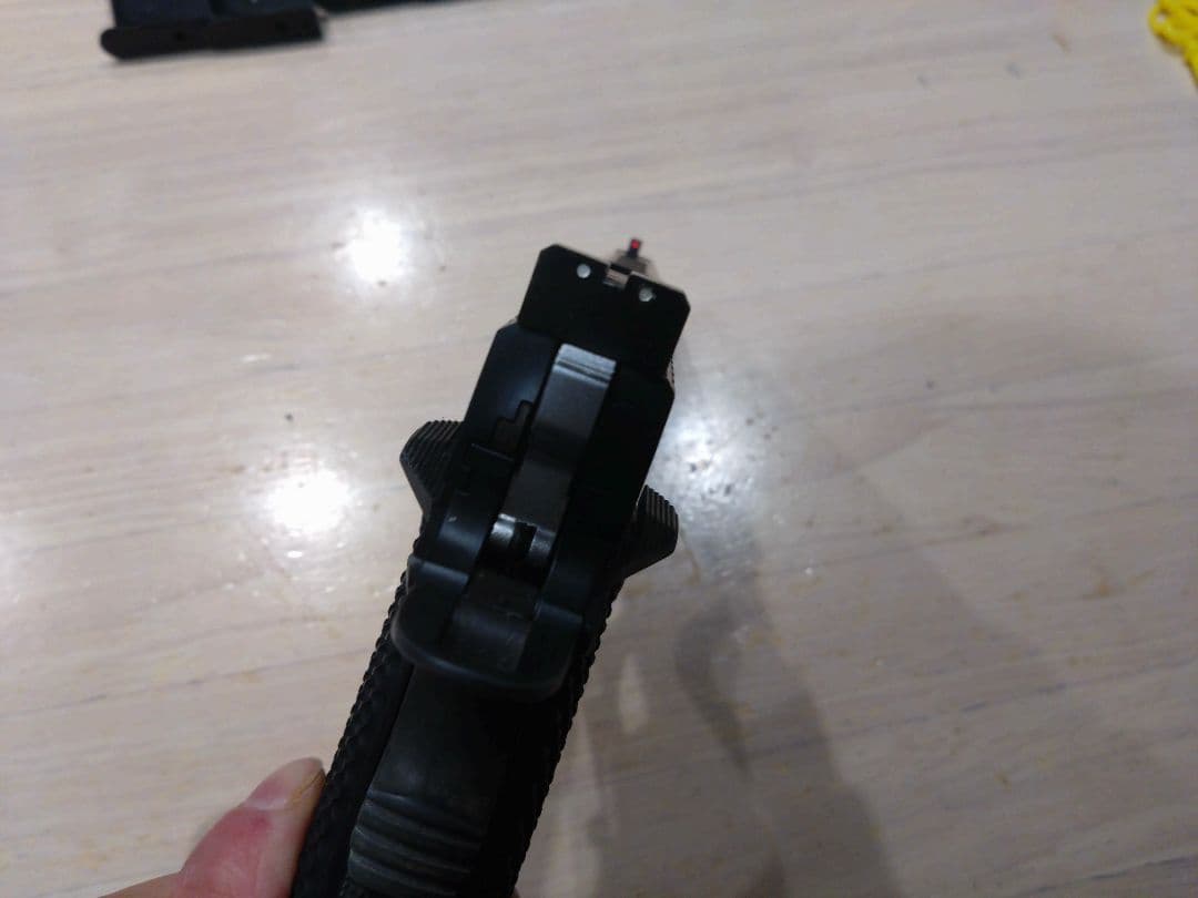 WA製 SALIENT ARMS INTERNATIONAL ハンドガン