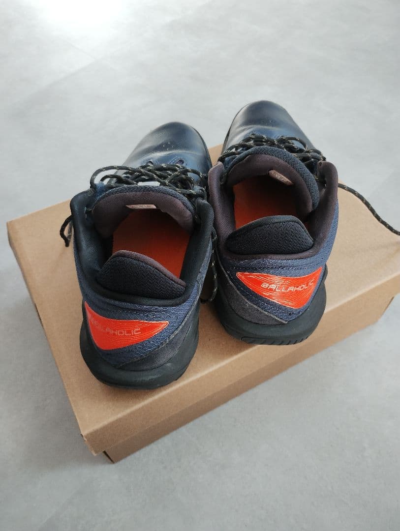 BALLAHOLIC バスケットシューズ ノヴァサージロー　アシックス